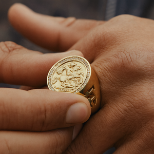 Gold Soverign ring
